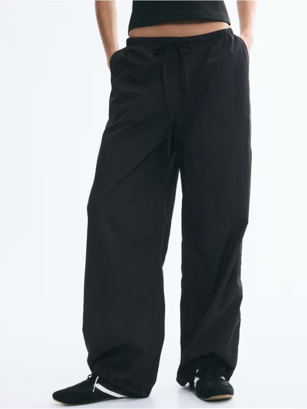 Women’s H&M Black Parachute Drawstring Cargo Pants